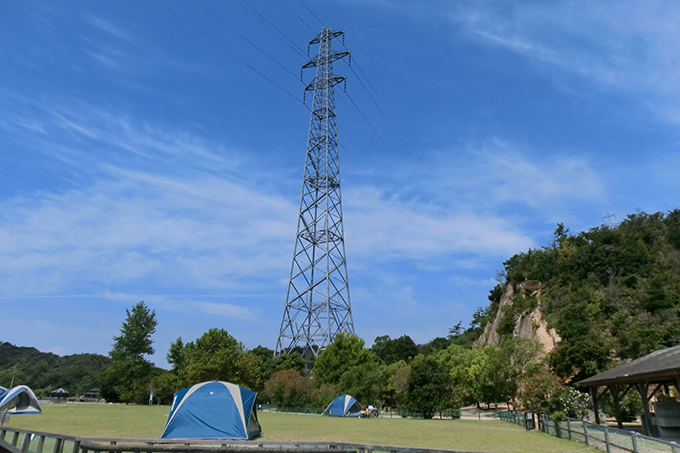 送電線の鉄塔が立っている場所は「狼煙台」跡が多い